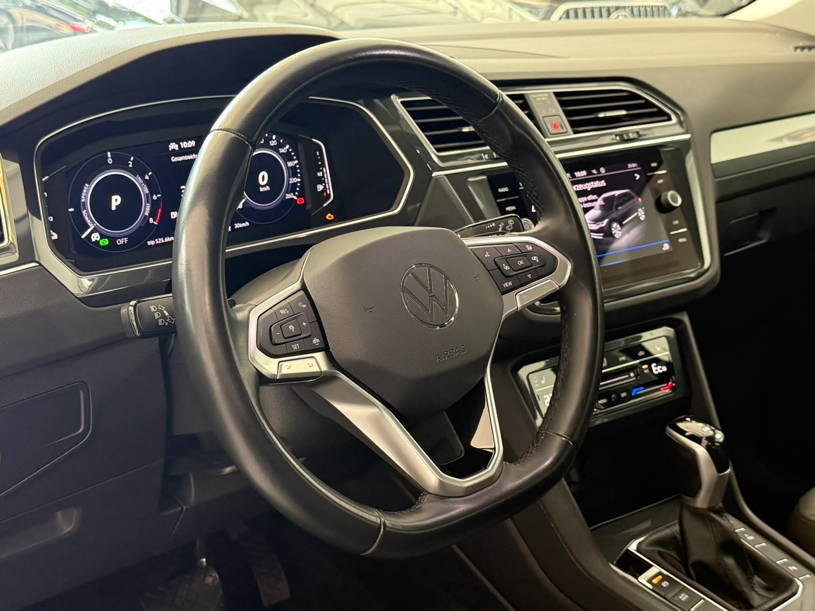 Fahrzeugabbildung Volkswagen Tiguan 1.4 TSI eHybrid Life ACC+CARPLAY+LED+ALS