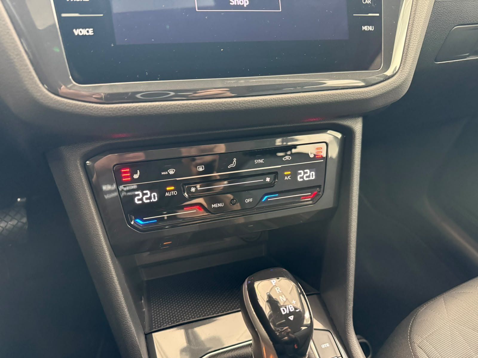 Fahrzeugabbildung Volkswagen Tiguan 1.4 TSI eHybrid Life ACC+CARPLAY+LED+ALS