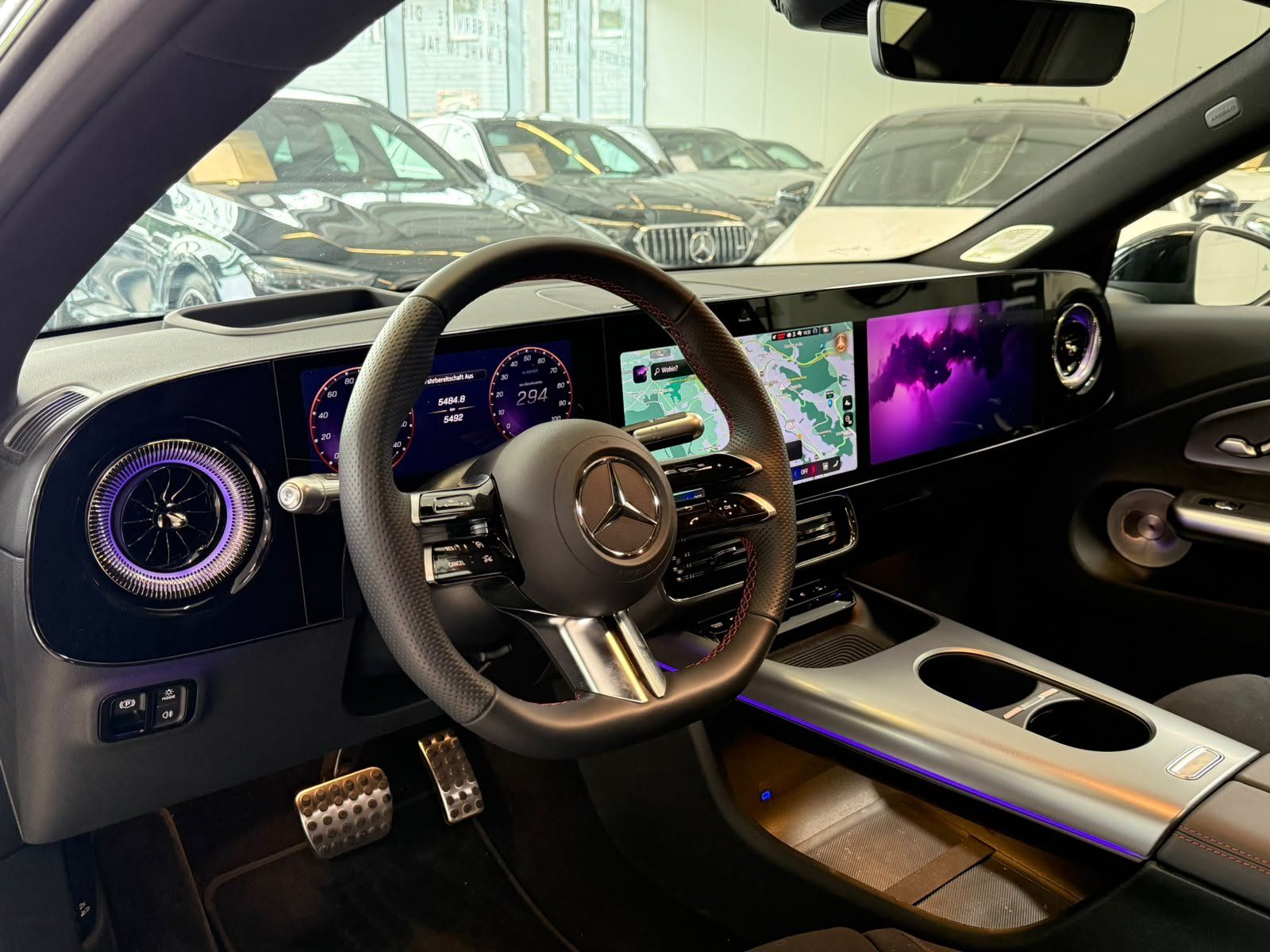 Fahrzeugabbildung Mercedes-Benz CLA 250+ AMG BURM+HUD+PANO+DISTR+NIGHT+MBEAM+360