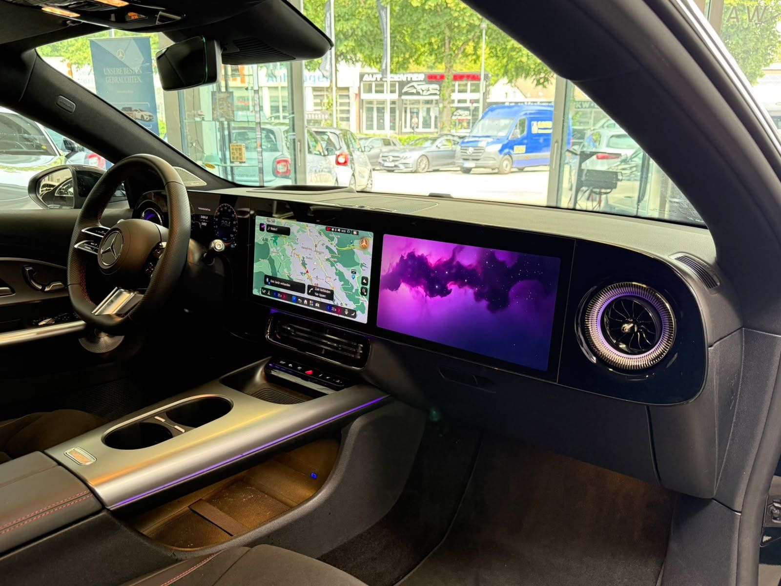 Fahrzeugabbildung Mercedes-Benz CLA 250+ AMG BURM+HUD+PANO+DISTR+NIGHT+MBEAM+360