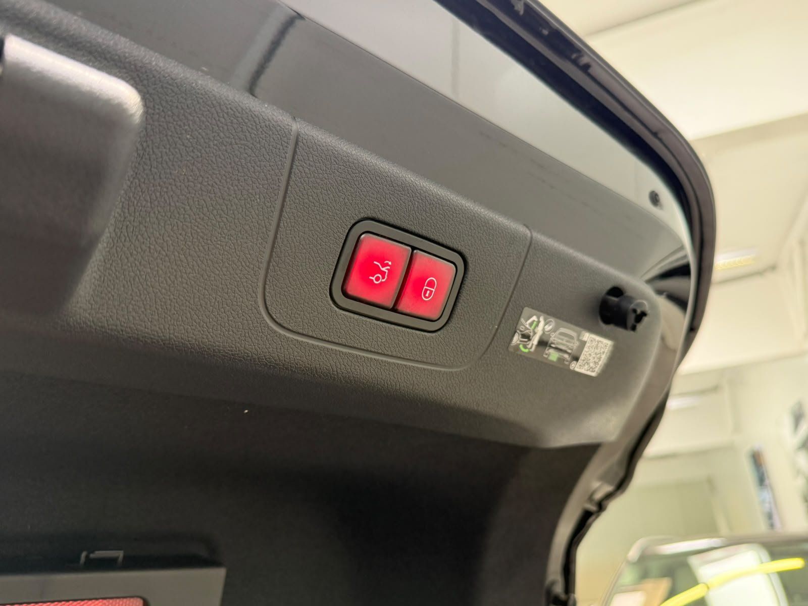 Fahrzeugabbildung Mercedes-Benz CLA 250+ AMG BURM+HUD+PANO+DISTR+NIGHT+MBEAM+360
