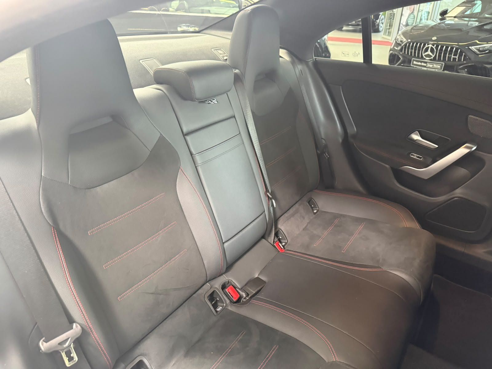 Fahrzeugabbildung Mercedes-Benz CLA 200 AMG NIGHT+KAMERA+KEYLESS+LED+TOTW+AMBI.