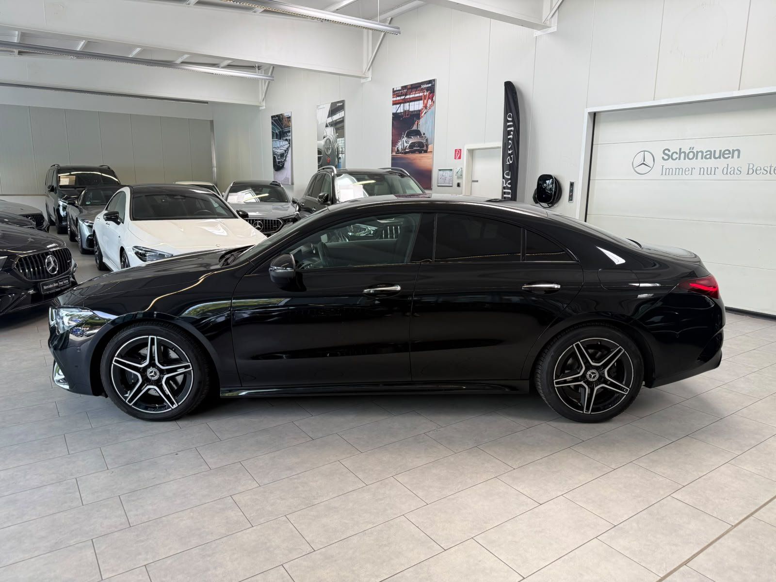 Fahrzeugabbildung Mercedes-Benz CLA 200 AMG NIGHT+KAMERA+KEYLESS+LED+TOTW+AMBI.