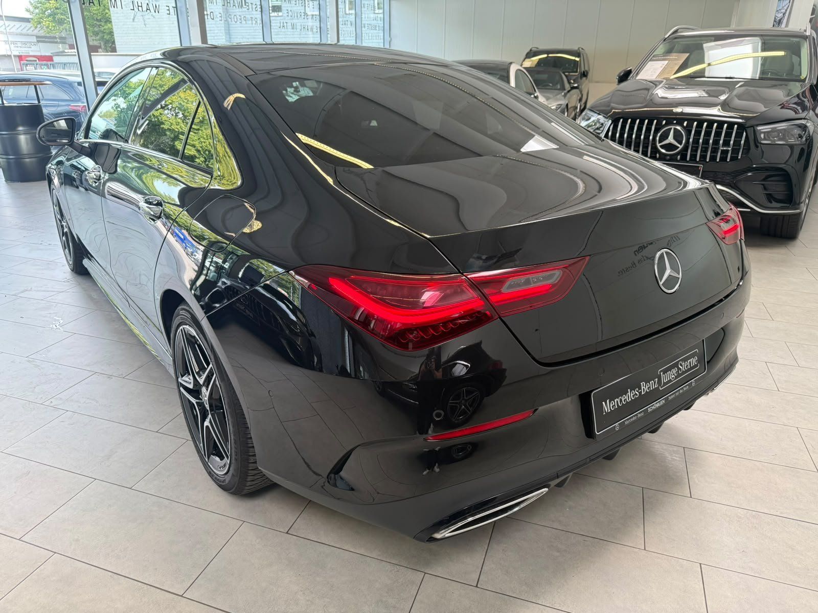 Fahrzeugabbildung Mercedes-Benz CLA 200 AMG NIGHT+KAMERA+KEYLESS+LED+TOTW+AMBI.