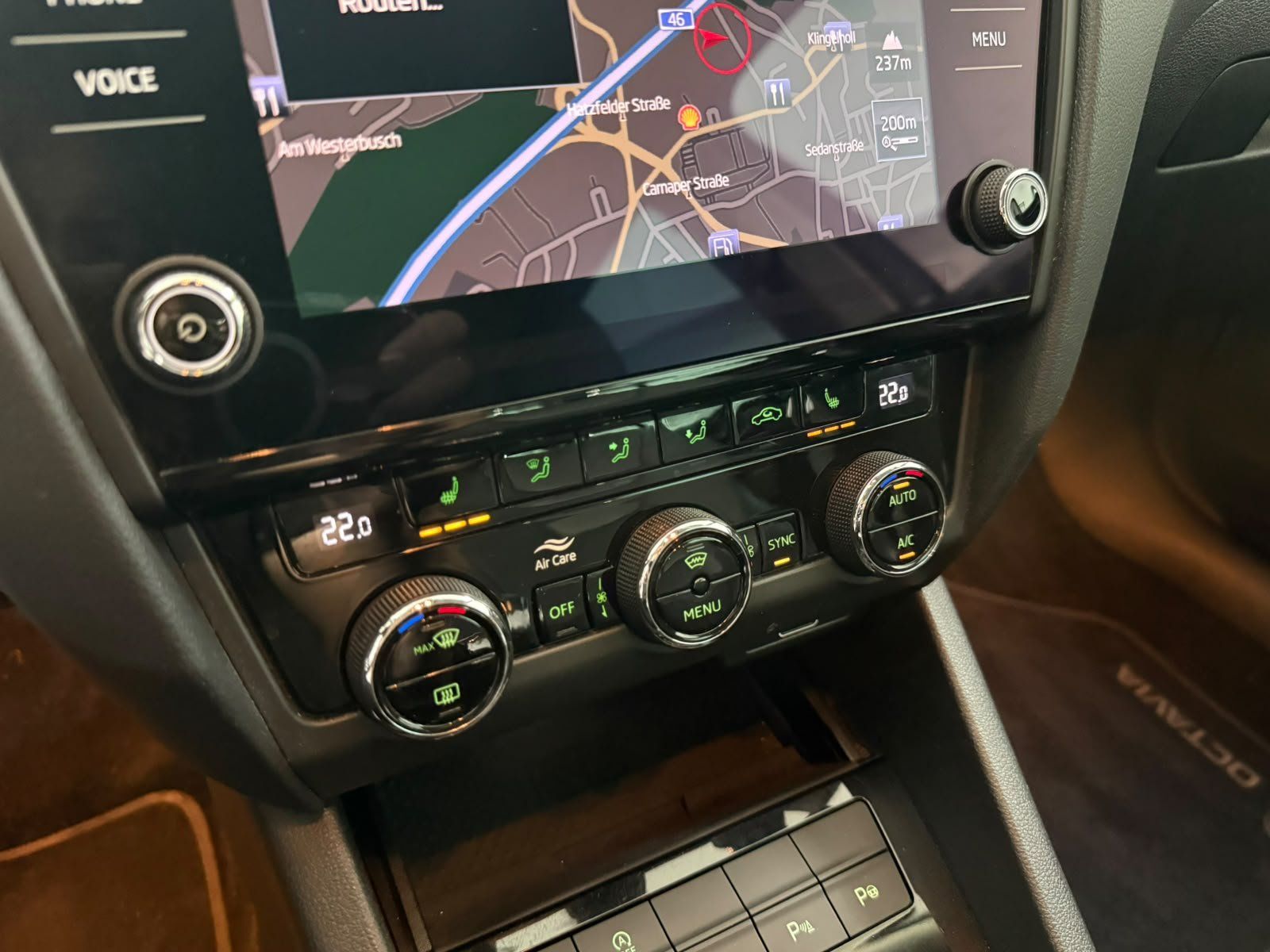 Fahrzeugabbildung SKODA Octavia 2.0 TDI Premium Edition NUR AN GEWERBE!