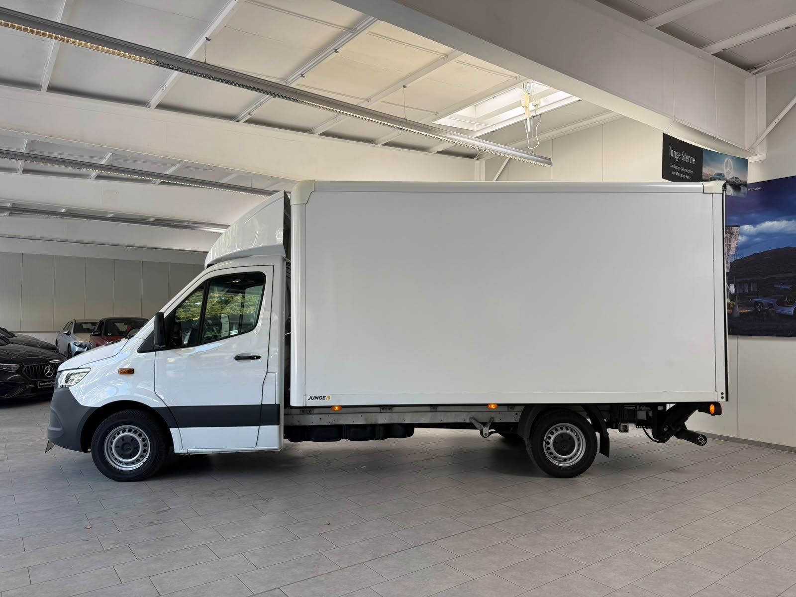Fahrzeugabbildung Mercedes-Benz Sprinter 317 Koffer 4325/LBW/LED/MBUX/KAMERA/NAV