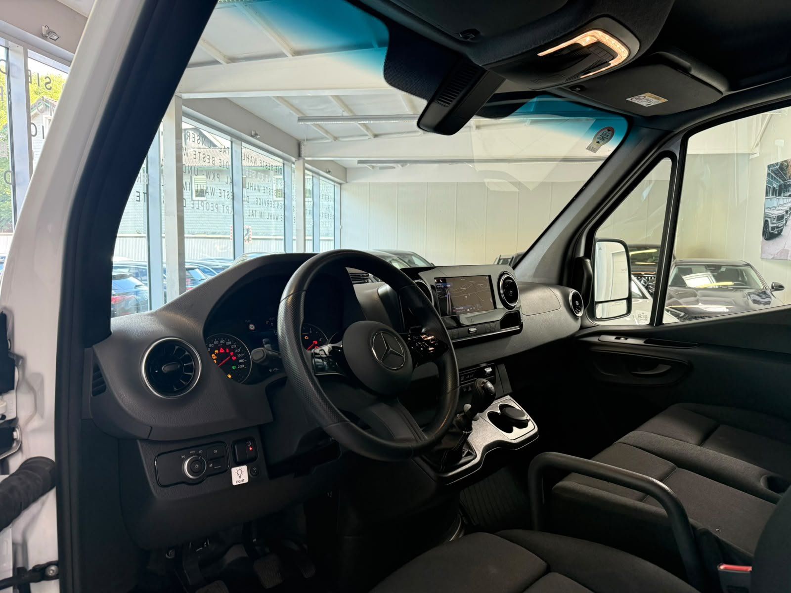 Fahrzeugabbildung Mercedes-Benz Sprinter 317 Koffer 4325/LBW/LED/MBUX/KAMERA/NAV
