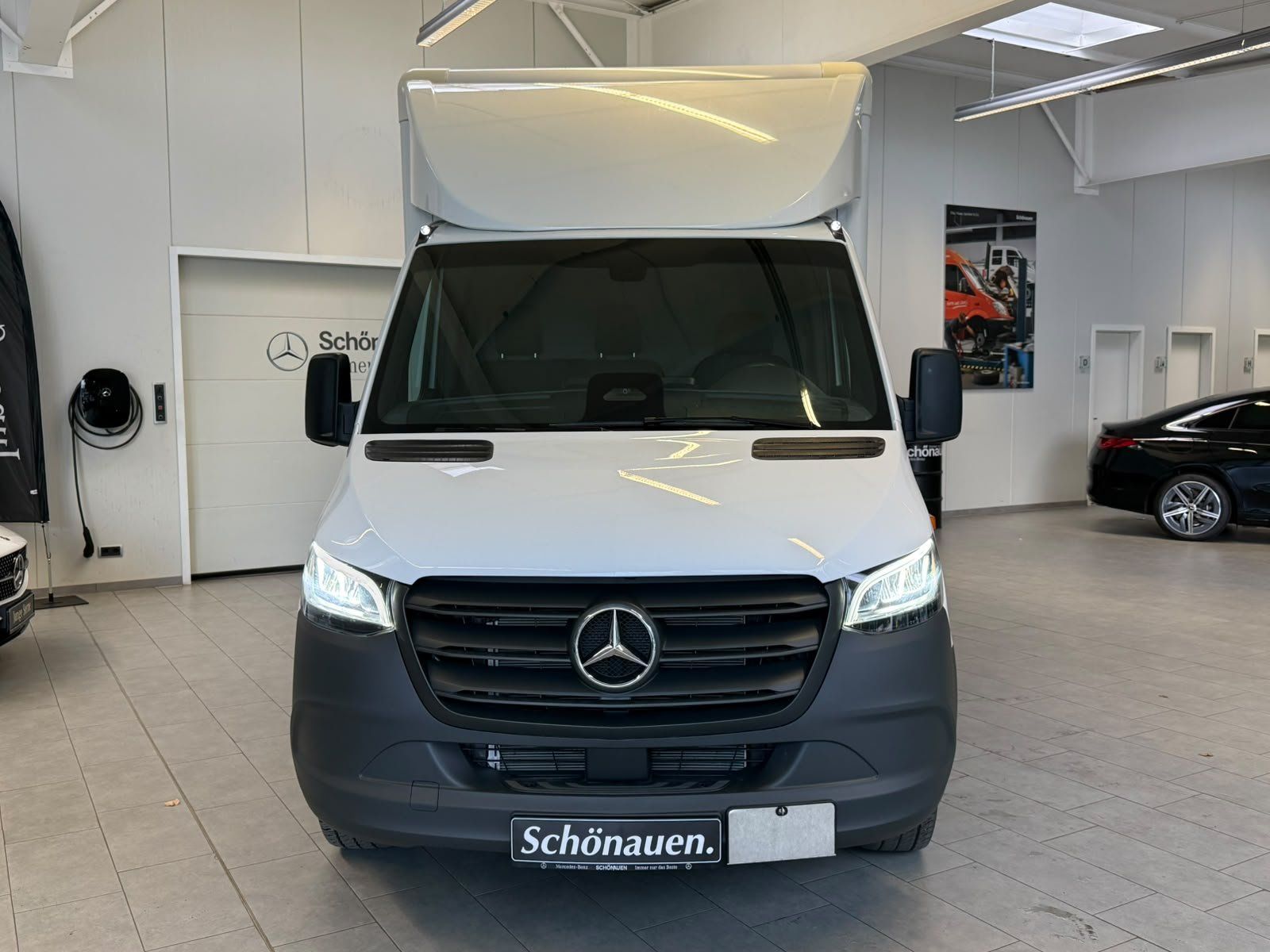 Fahrzeugabbildung Mercedes-Benz Sprinter 317 CDI Koffer LBW/TÜR/LED/APPLECARPLAY