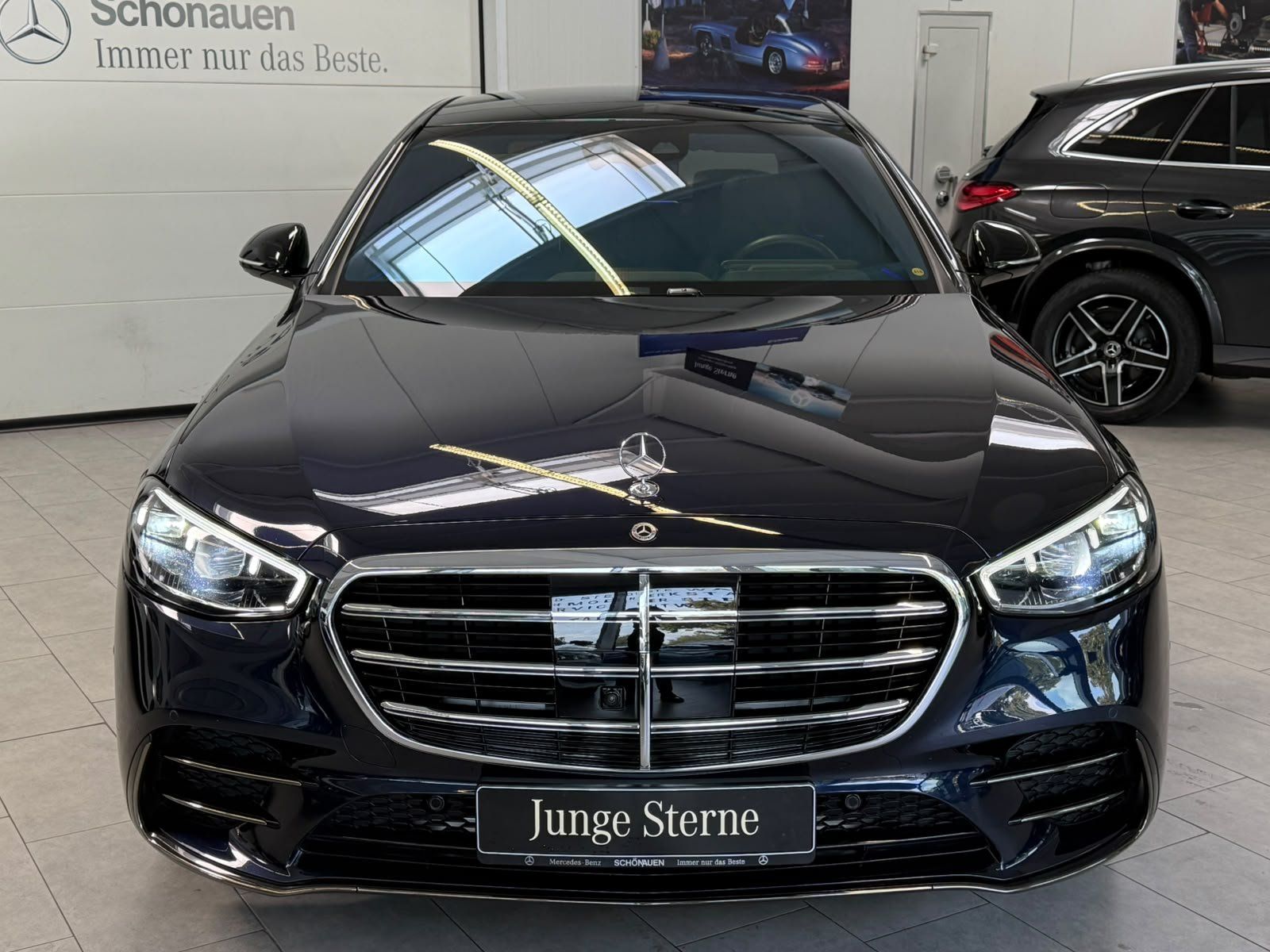 Fahrzeugabbildung Mercedes-Benz S 500 L 4M AMG+AIRMATIC+PANO+MASSAGE+CARBON+BURM