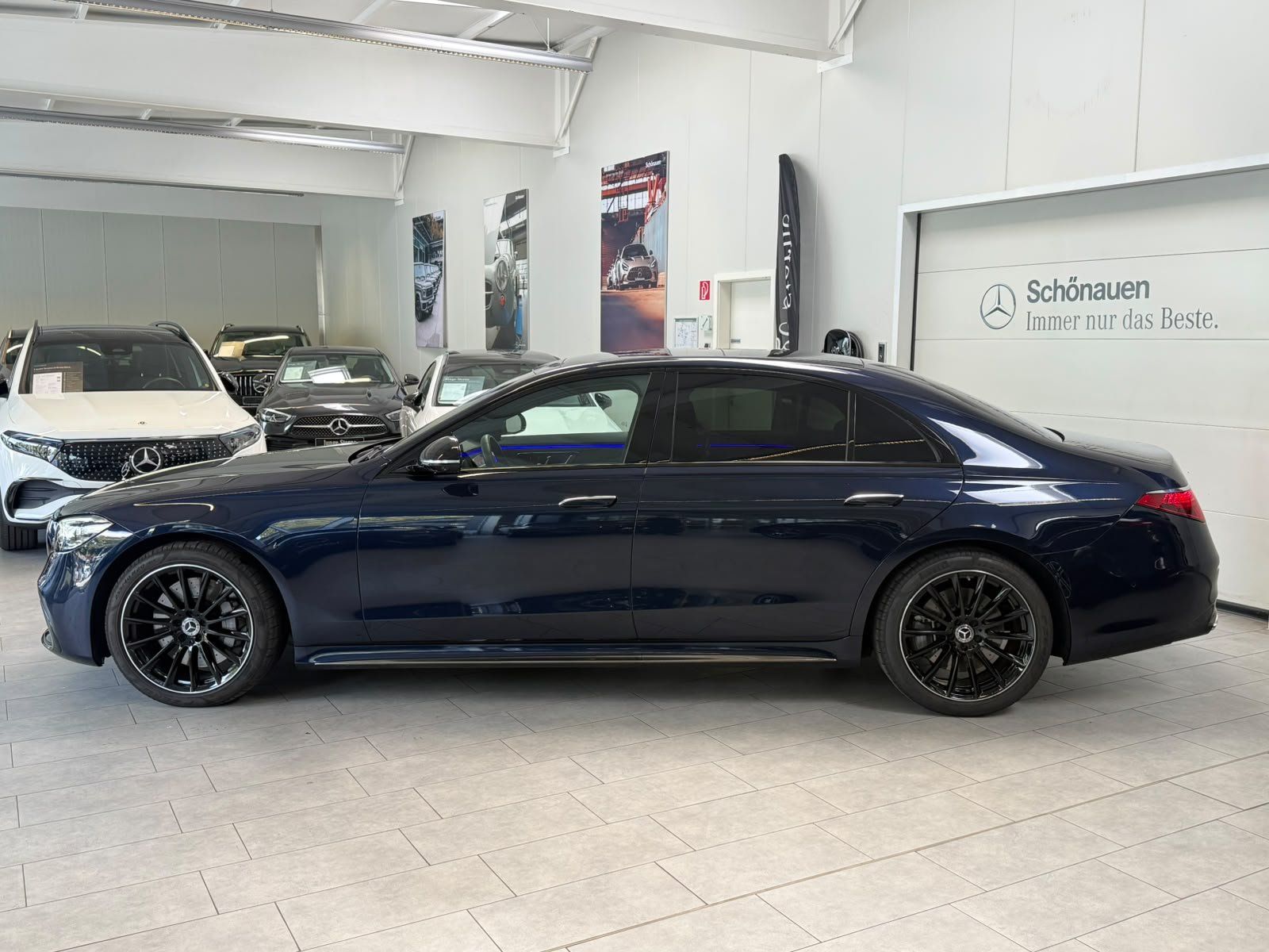 Fahrzeugabbildung Mercedes-Benz S 500 L 4M AMG+AIRMATIC+PANO+MASSAGE+CARBON+BURM