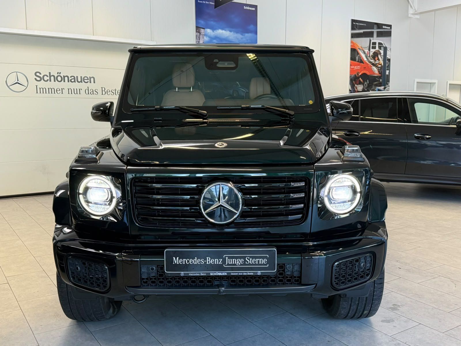 Fahrzeugabbildung Mercedes-Benz G 450d AMG+SUPERIOR+MANUFAKTUR+STDHZ+BURM+MBEAM
