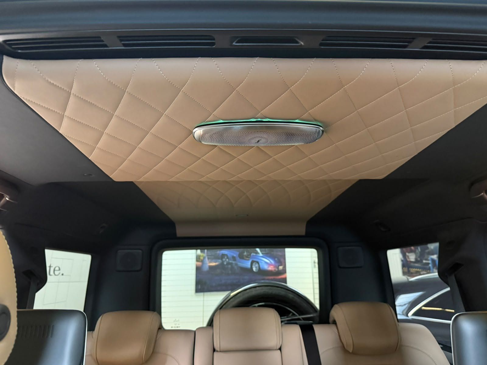 Fahrzeugabbildung Mercedes-Benz G 450d AMG+SUPERIOR+MANUFAKTUR+STDHZ+BURM+MBEAM