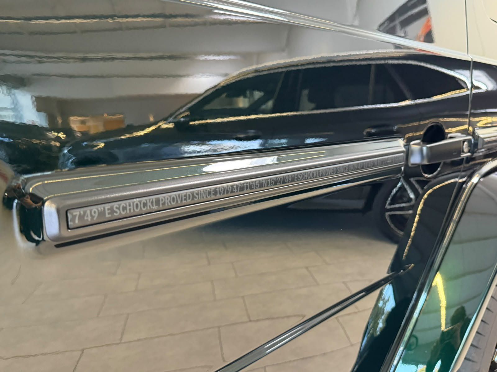 Fahrzeugabbildung Mercedes-Benz G 450d AMG+SUPERIOR+MANUFAKTUR+STDHZ+BURM+MBEAM