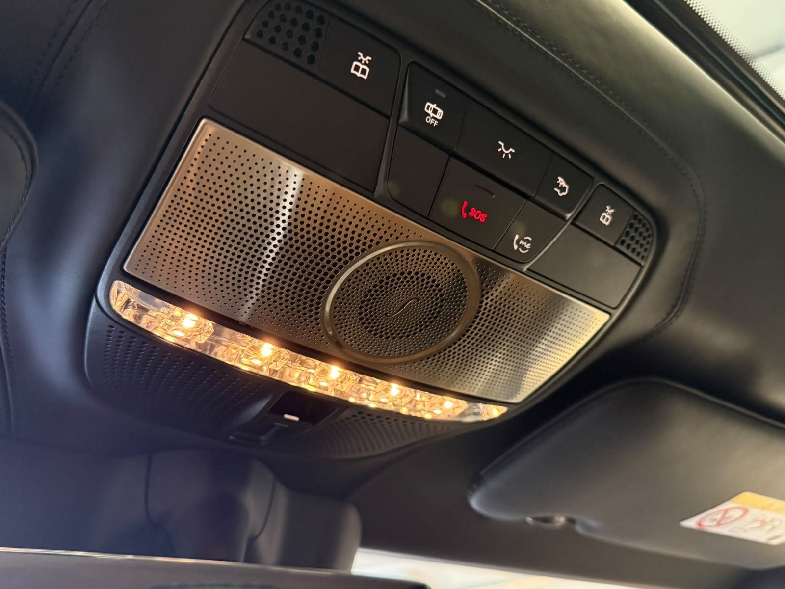 Fahrzeugabbildung Mercedes-Benz G 450d AMG+SUPERIOR+MANUFAKTUR+STDHZ+BURM+MBEAM