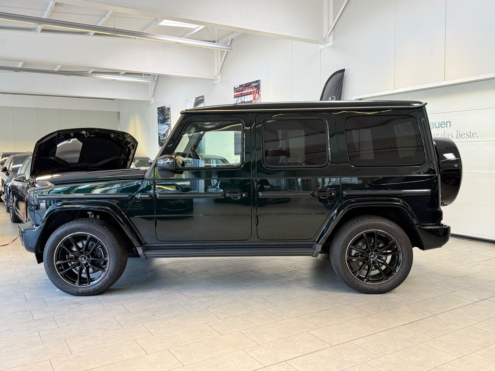 Fahrzeugabbildung Mercedes-Benz G 450d AMG+SUPERIOR+MANUFAKTUR+STDHZ+BURM+MBEAM
