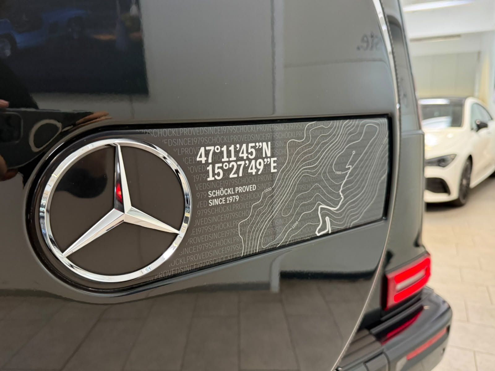 Fahrzeugabbildung Mercedes-Benz G 450d AMG+SUPERIOR+MANUFAKTUR+STDHZ+BURM+MBEAM