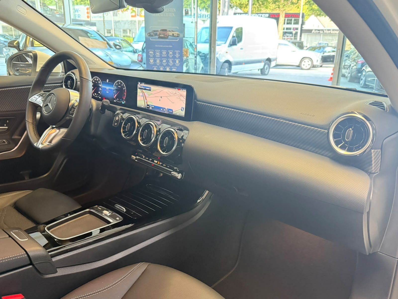 Fahrzeugabbildung Mercedes-Benz A 220 4M PROGRESSIVE+KAMERA+SPURASS.+WINTERPAKET