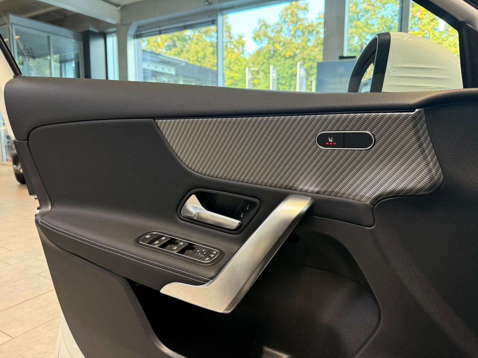 Fahrzeugabbildung Mercedes-Benz A 220 4M PROGRESSIVE+KAMERA+SPURASS.+WINTERPAKET