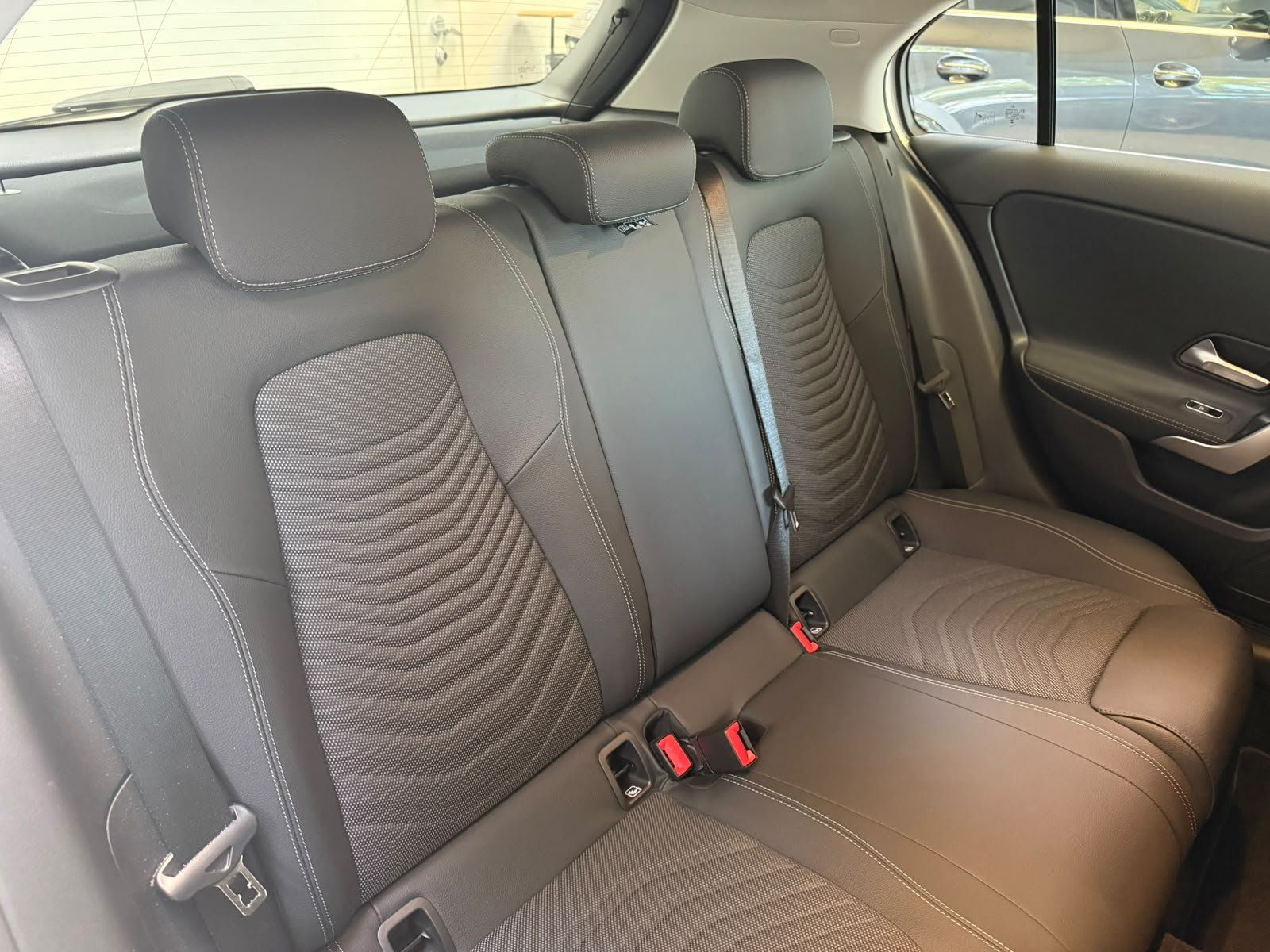 Fahrzeugabbildung Mercedes-Benz A 220 4M PROGRESSIVE+KAMERA+SPURASS.+WINTERPAKET
