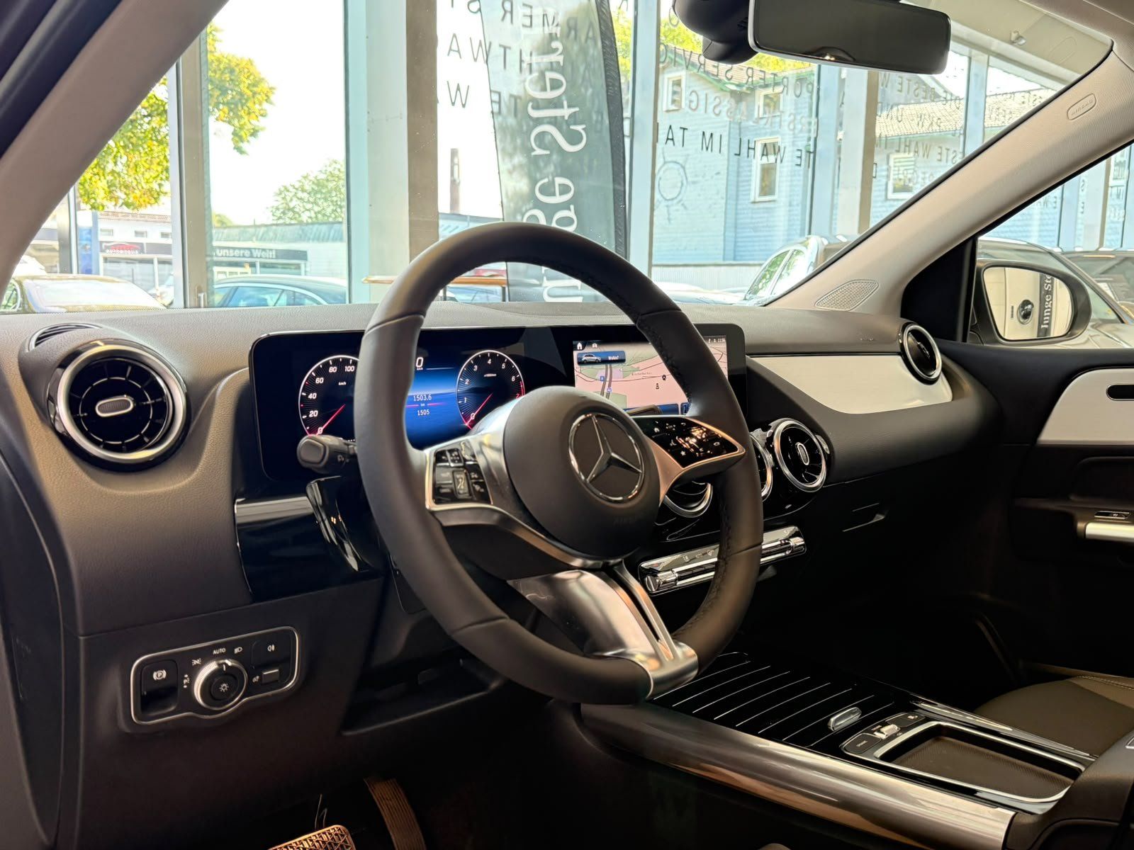 Fahrzeugabbildung Mercedes-Benz B 200 PROGRESSIVE E-HECK+SHZ+LENKHZ.+KAMERA+LED