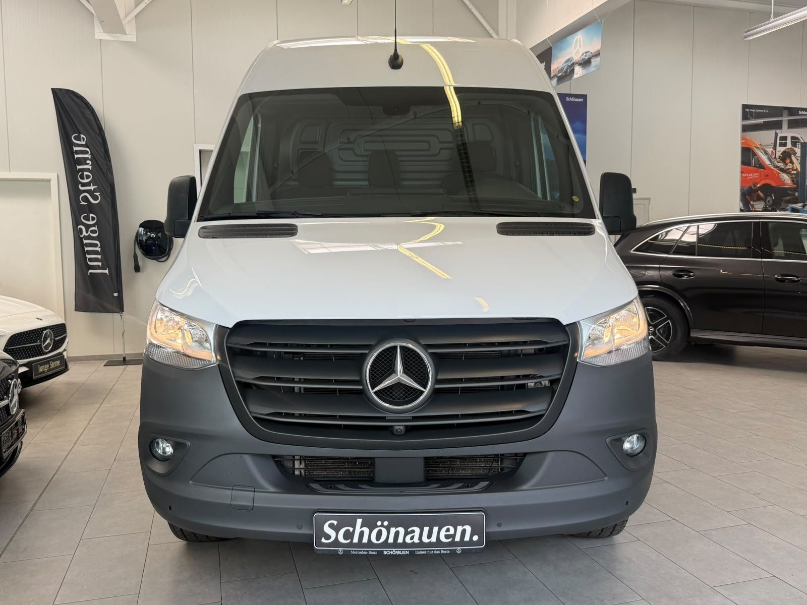 Fahrzeugabbildung Mercedes-Benz Sprinter KA 317 CDI L2H2 360°+SCHWING+NAVI+PTS