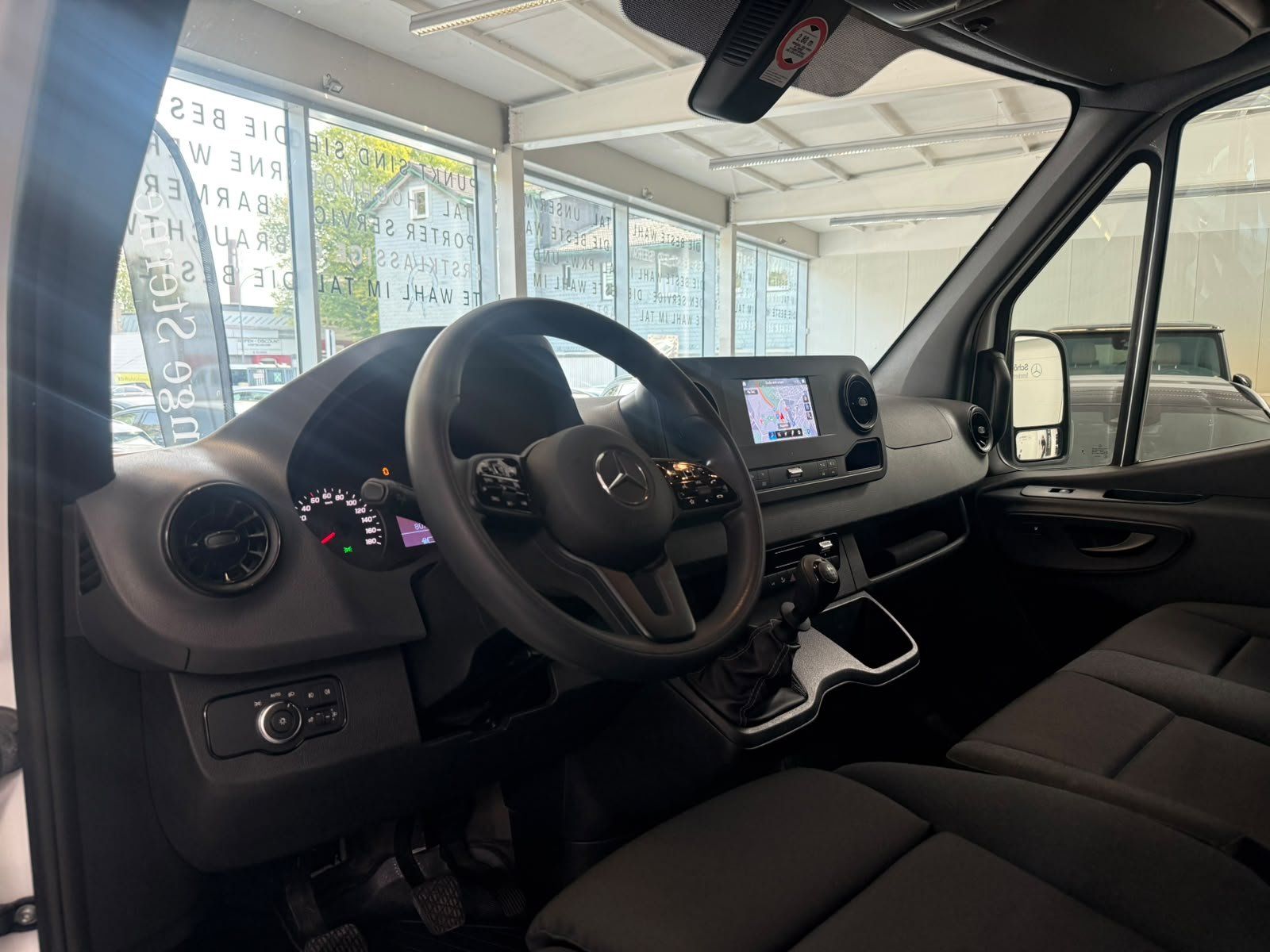 Fahrzeugabbildung Mercedes-Benz Sprinter KA 317 CDI L2H2 360°+SCHWING+NAVI+PTS