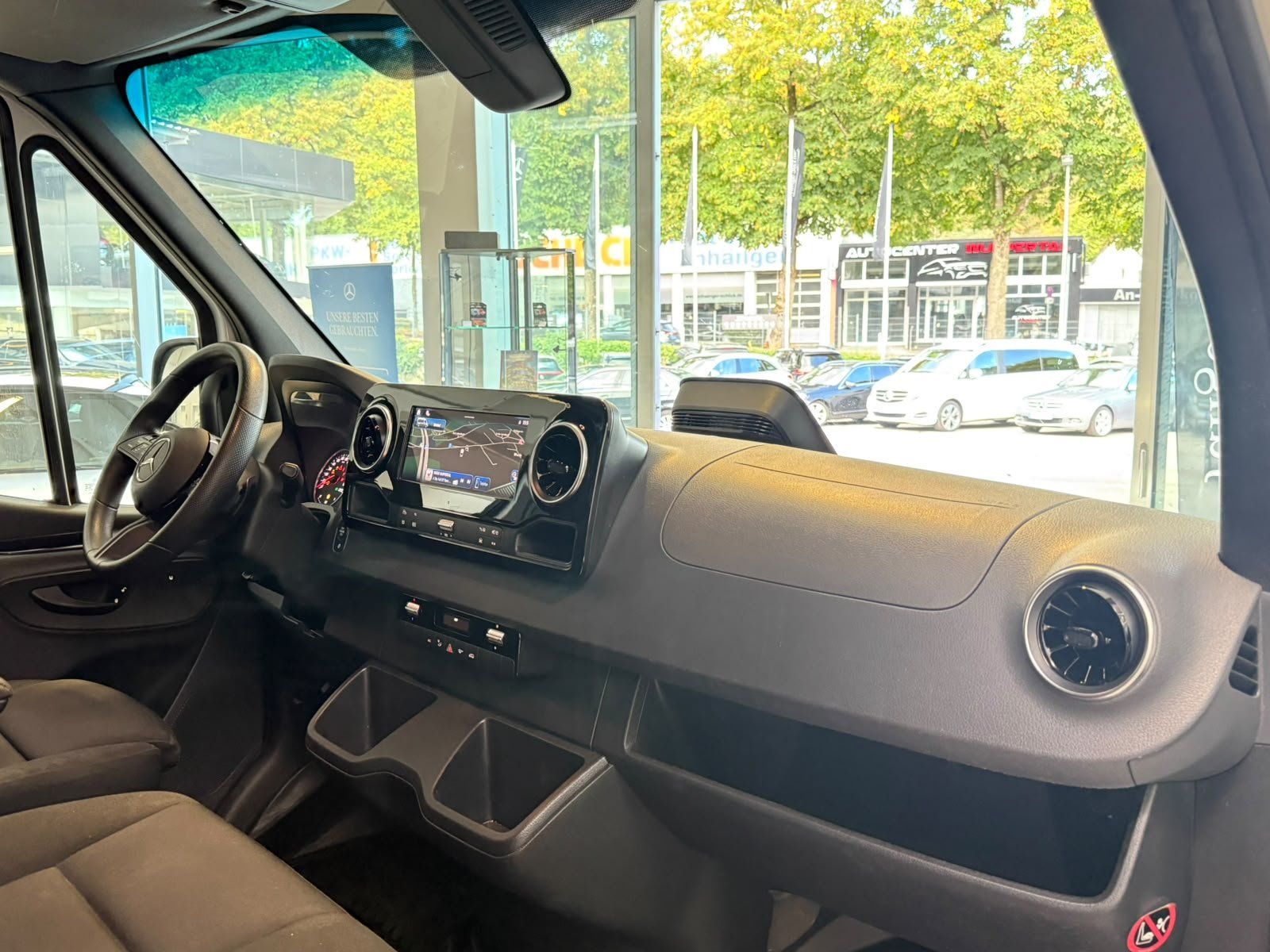 Fahrzeugabbildung Mercedes-Benz Sprinter 317 CDI KA L2H2 LED+FACELIFT+7G+KAMERA