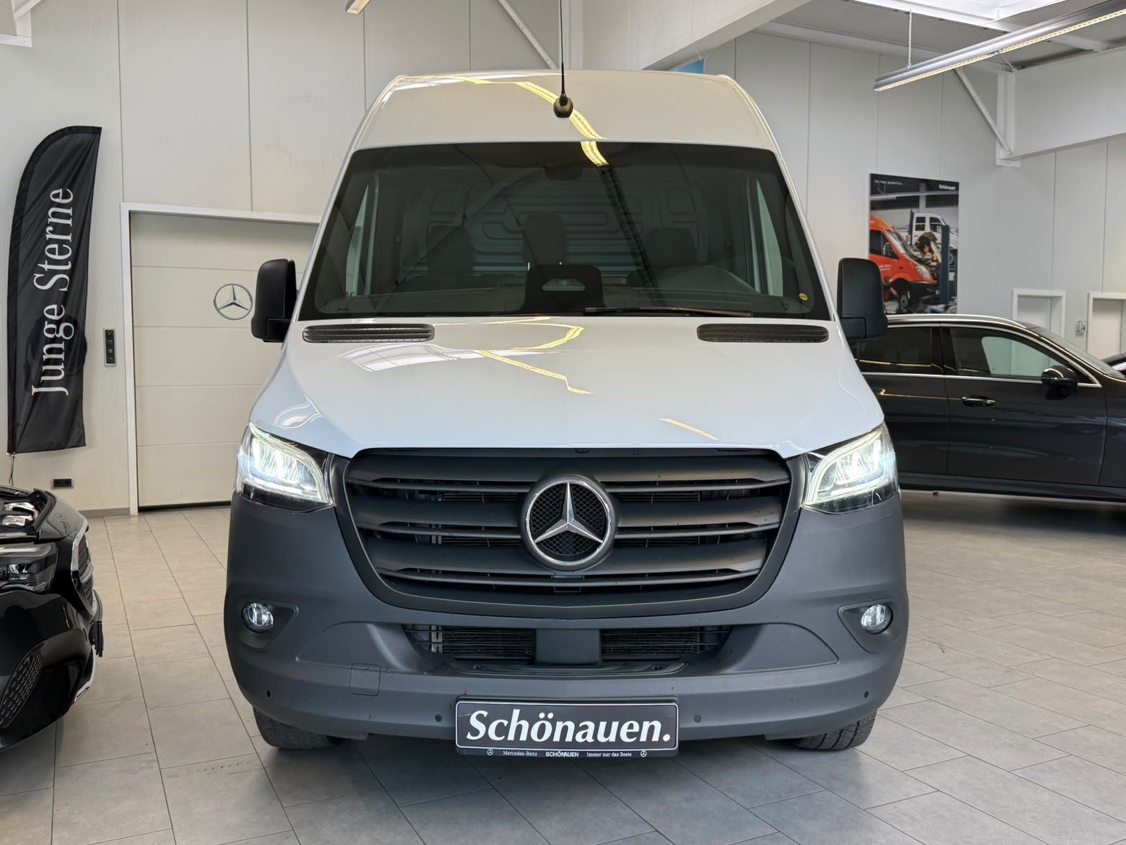 Fahrzeugabbildung Mercedes-Benz Sprinter 317 CDI KA L2H2 LED+FACELIFT+7G+KAMERA