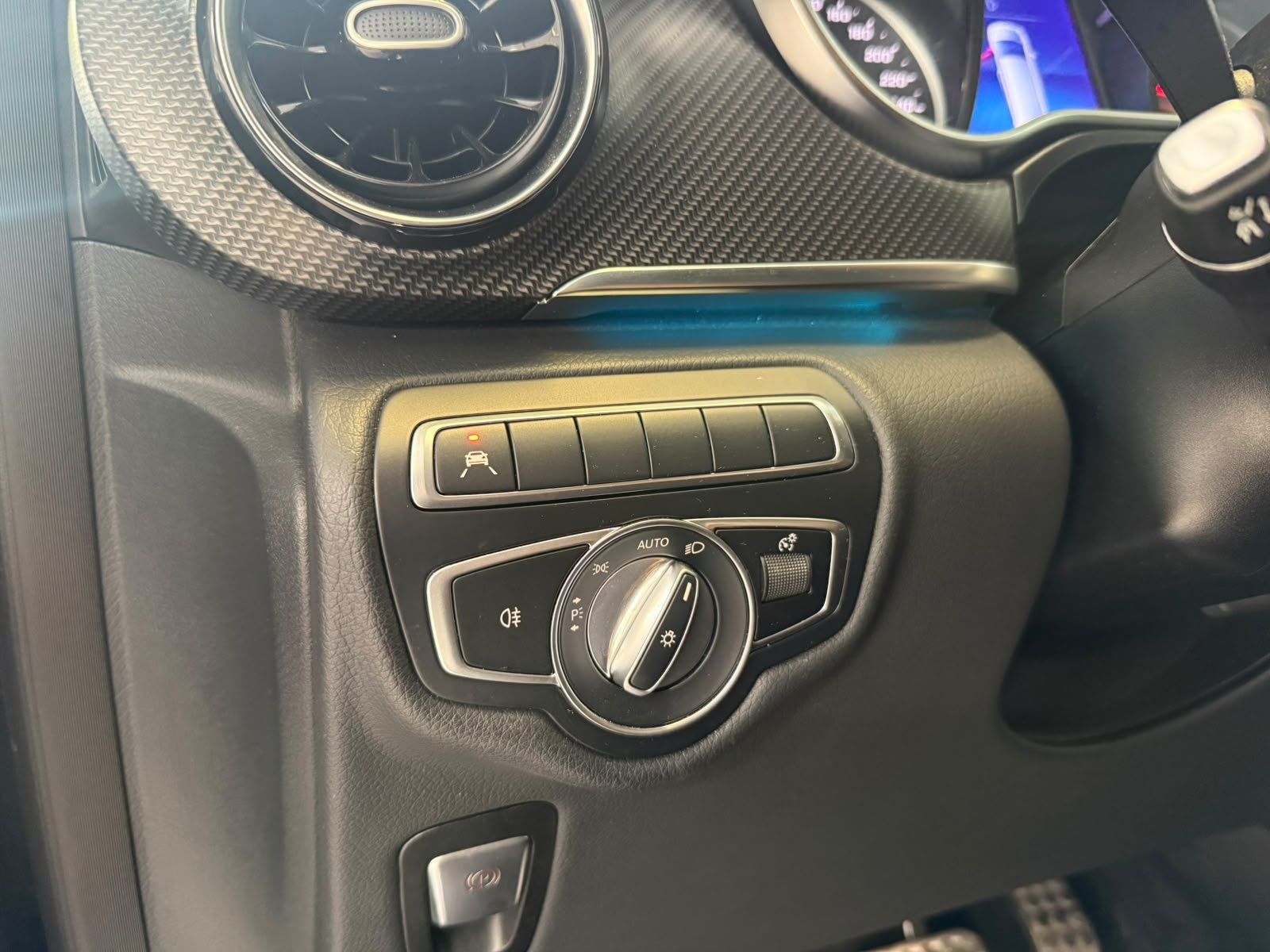Fahrzeugabbildung Mercedes-Benz V 250 d lang AMG+STDHZ+AHK+DISTR+LEDER+E-SCHIEBE