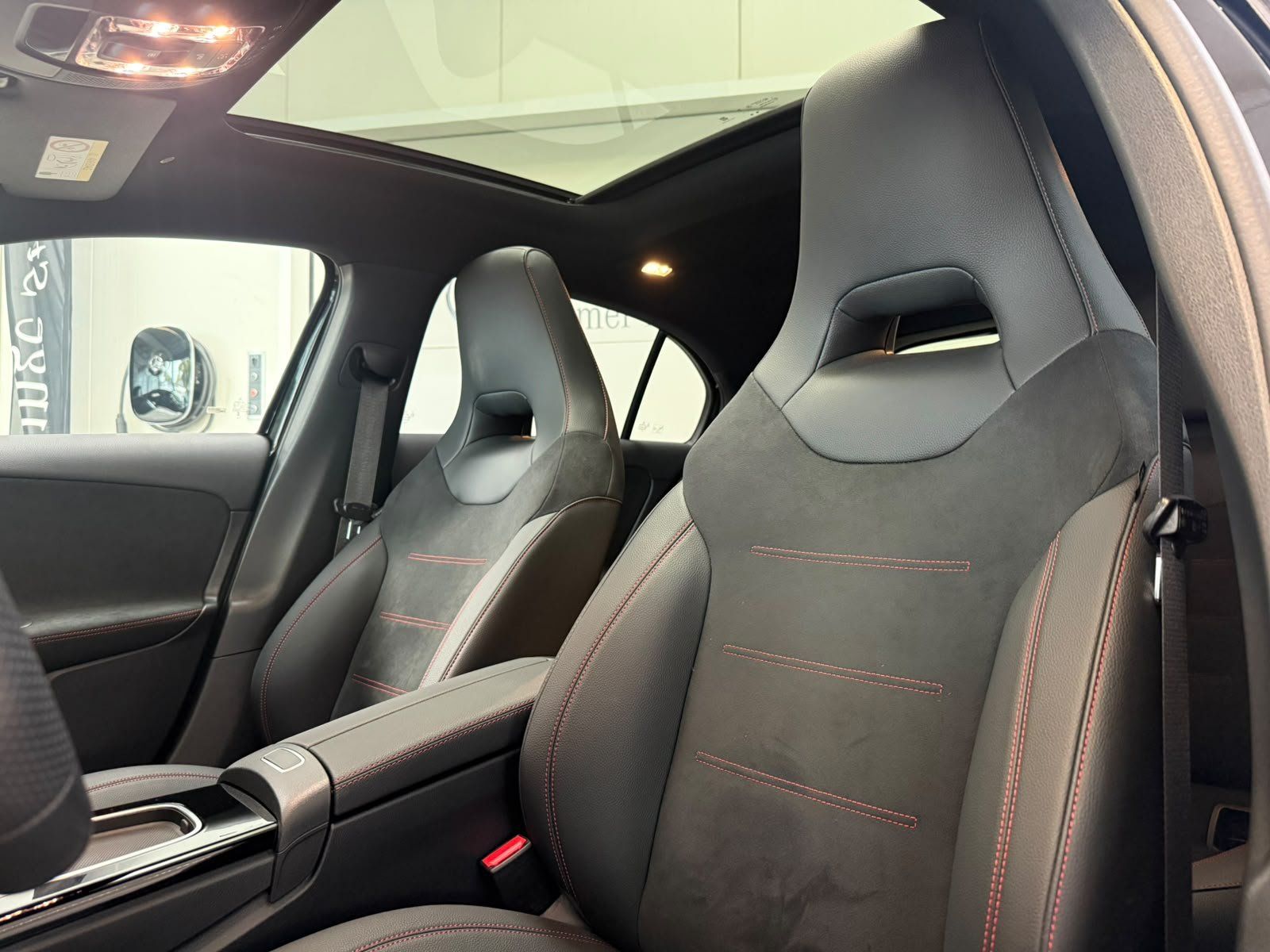 Fahrzeugabbildung Mercedes-Benz A 250 4M AMG PREMIUM PLUS+TECHNIKPAKET+BURMESTER