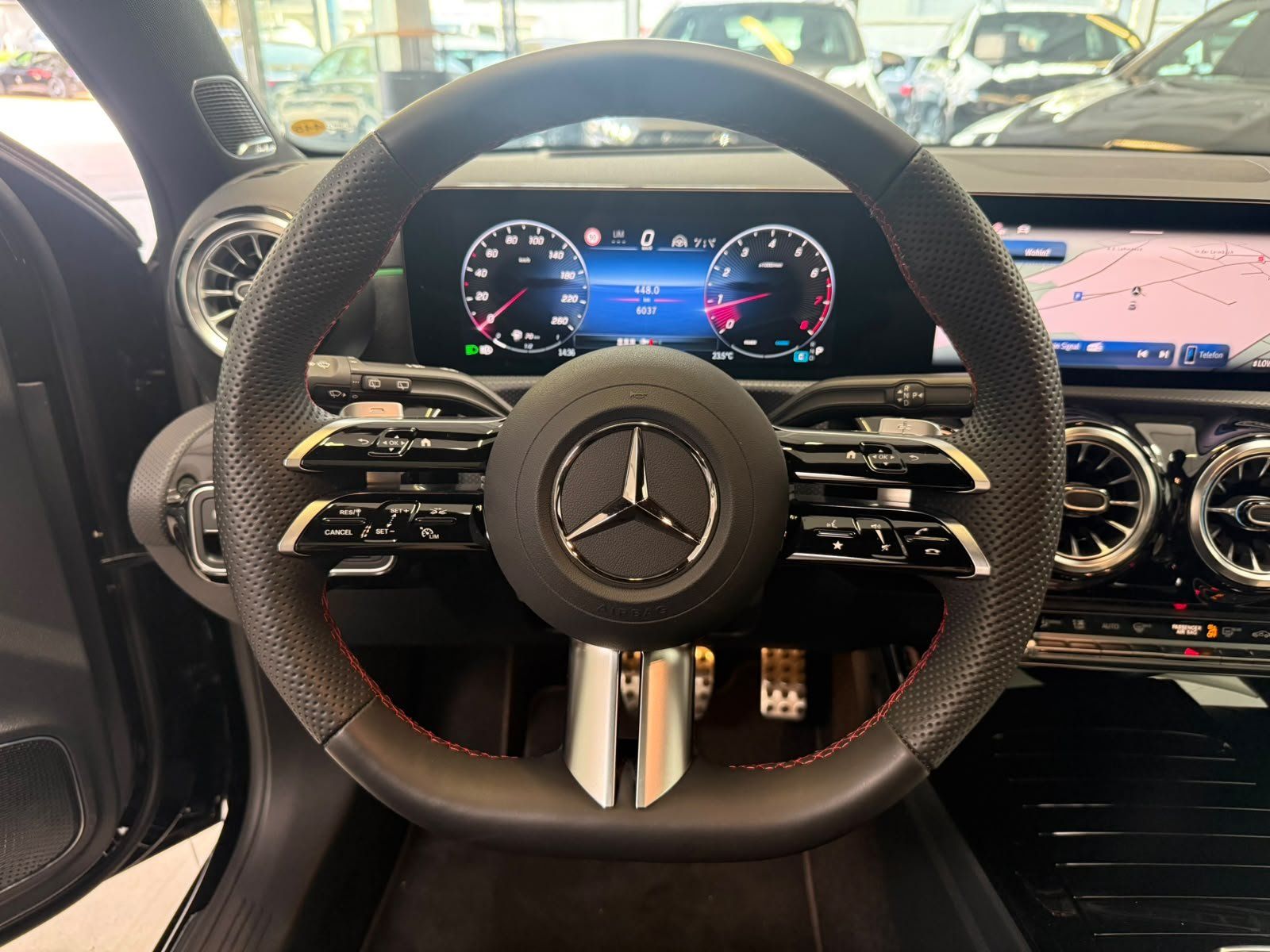 Fahrzeugabbildung Mercedes-Benz A 250 4M AMG PREMIUM PLUS+TECHNIKPAKET+BURMESTER