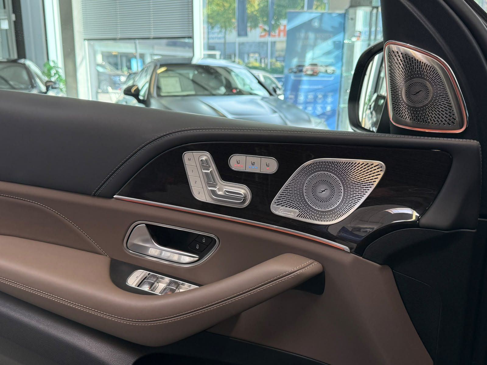 Fahrzeugabbildung Mercedes-Benz GLS 450d AMG+ULTIMATE+MANUFAKTUR+BURM3D+AHK