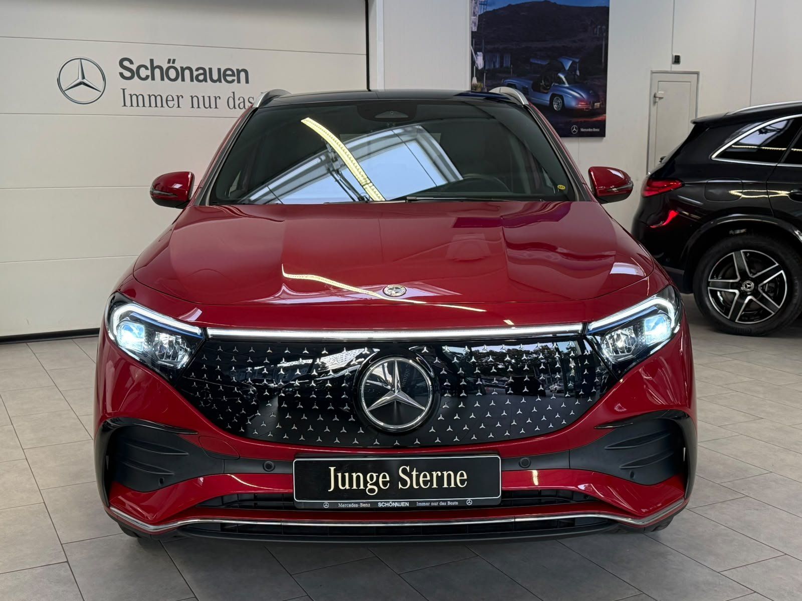 Fahrzeugabbildung Mercedes-Benz EQA 250+ AMG+PANO+HUD+MEMORY+BURM.+HUD+KEYLESS