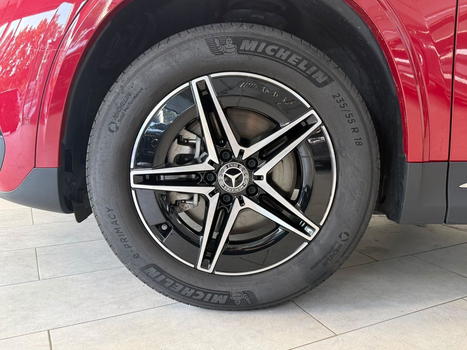 Fahrzeugabbildung Mercedes-Benz EQA 250+ AMG+PANO+HUD+MEMORY+BURM.+HUD+KEYLESS