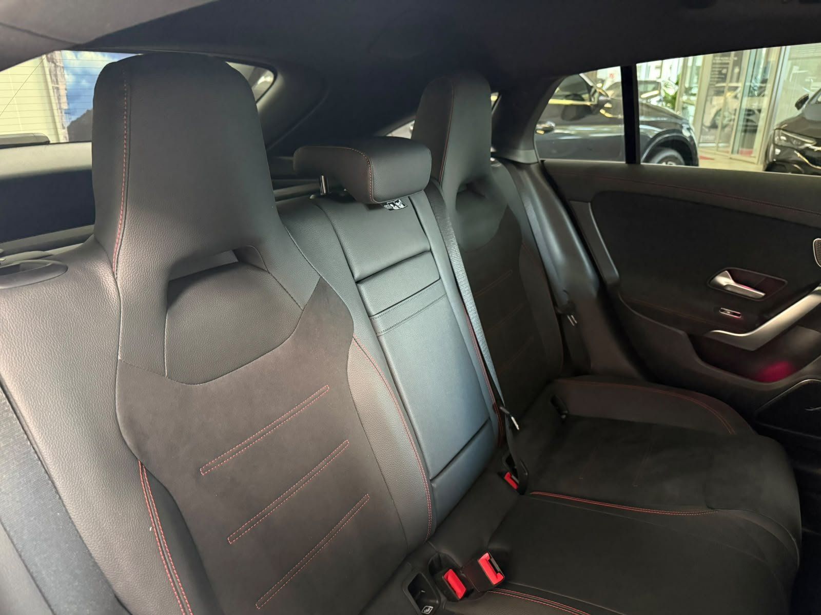 Fahrzeugabbildung Mercedes-Benz CLA 250 4M SB AMG+NIGHT+BURMES+360°+MBEAM+TOTW.