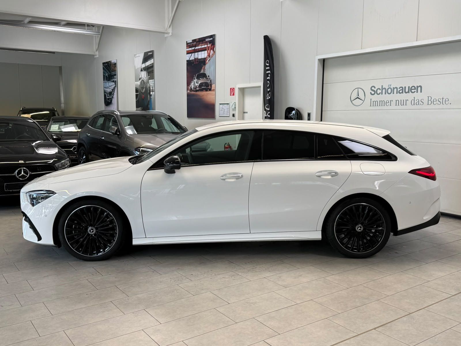 Fahrzeugabbildung Mercedes-Benz CLA 250 4M SB AMG+NIGHT+BURMES+360°+MBEAM+TOTW.