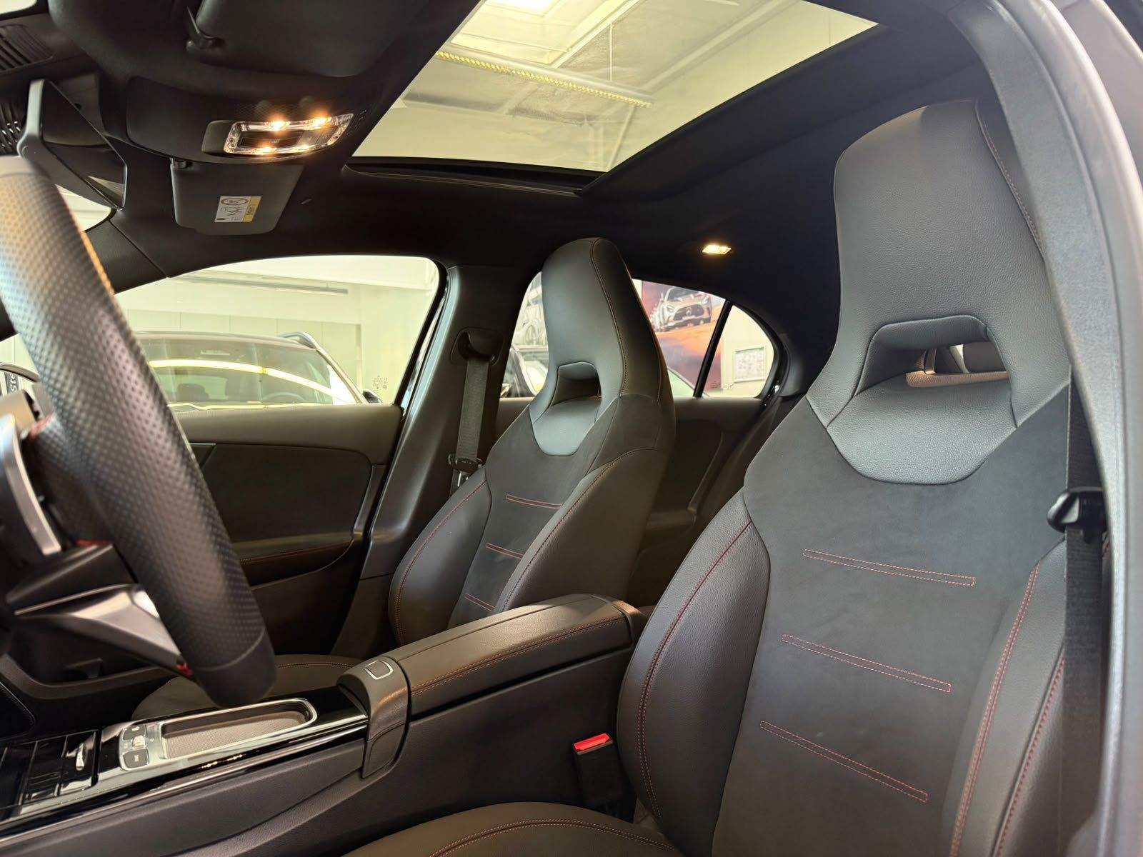 Fahrzeugabbildung Mercedes-Benz A 250 e AMG PANO+AHK+BEAM+BURMES+DISTR+AC11KW