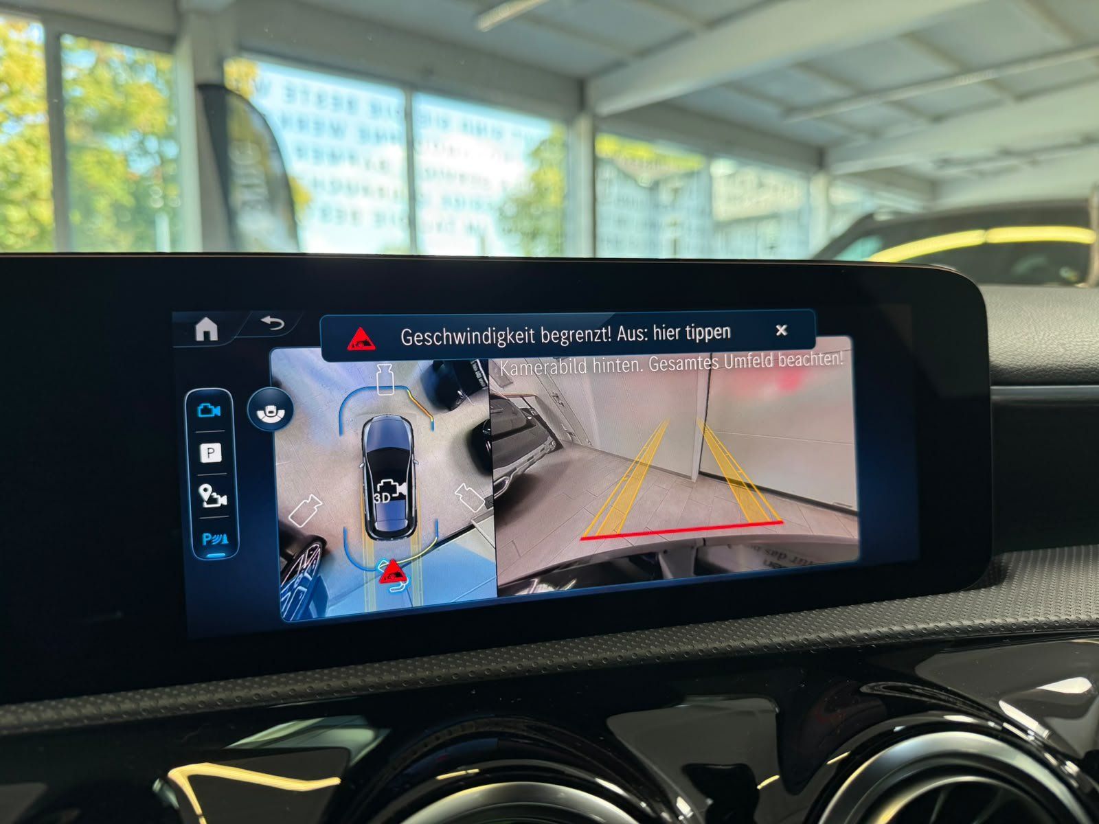 Fahrzeugabbildung Mercedes-Benz A 250 e AMG PANO+AHK+BEAM+BURMES+DISTR+AC11KW