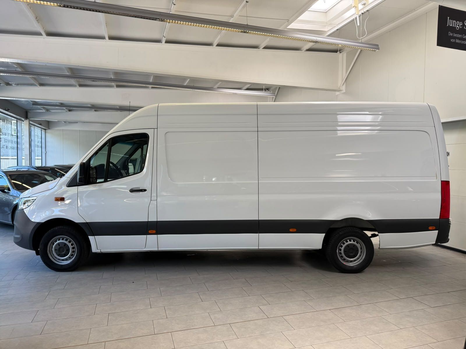 Fahrzeugabbildung Mercedes-Benz Sprinter 317 CDI Maxi lang L3H2 PRO LED 1AZustan