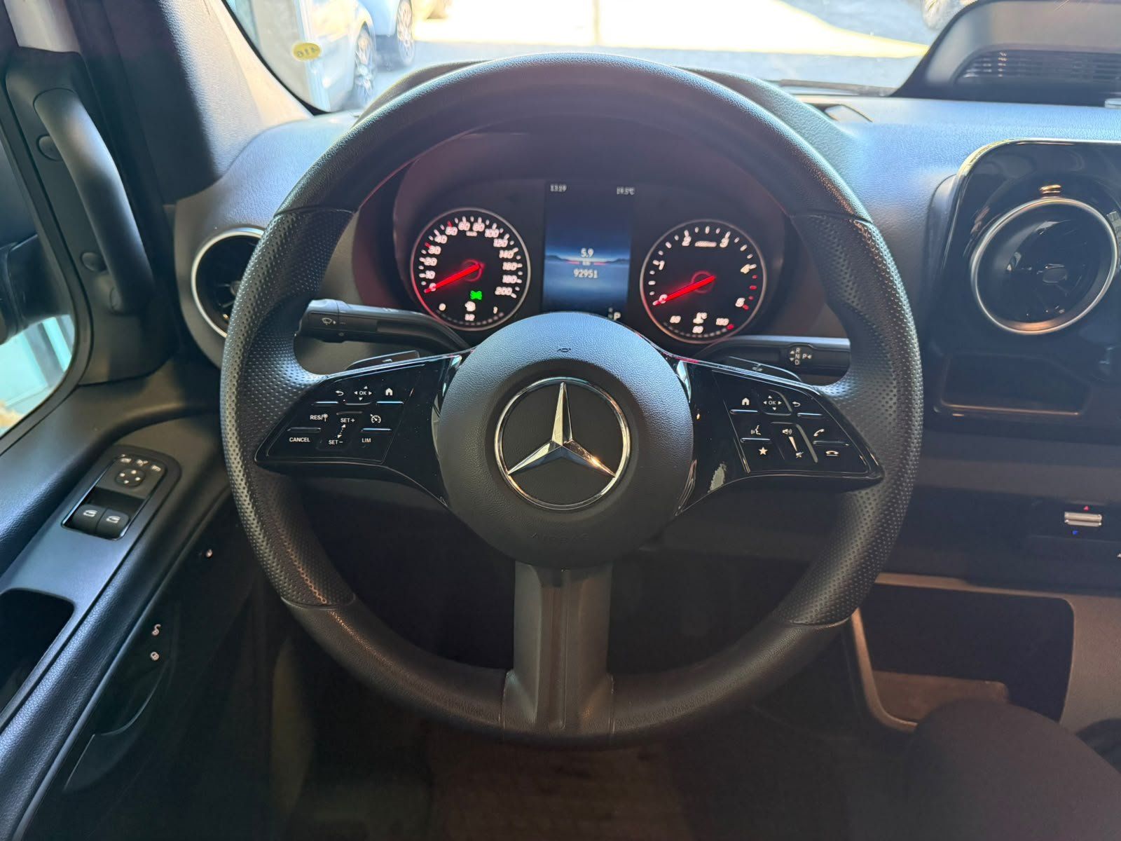 Fahrzeugabbildung Mercedes-Benz Sprinter 317 CDI Maxi lang L3H2 PRO LED 1AZustan