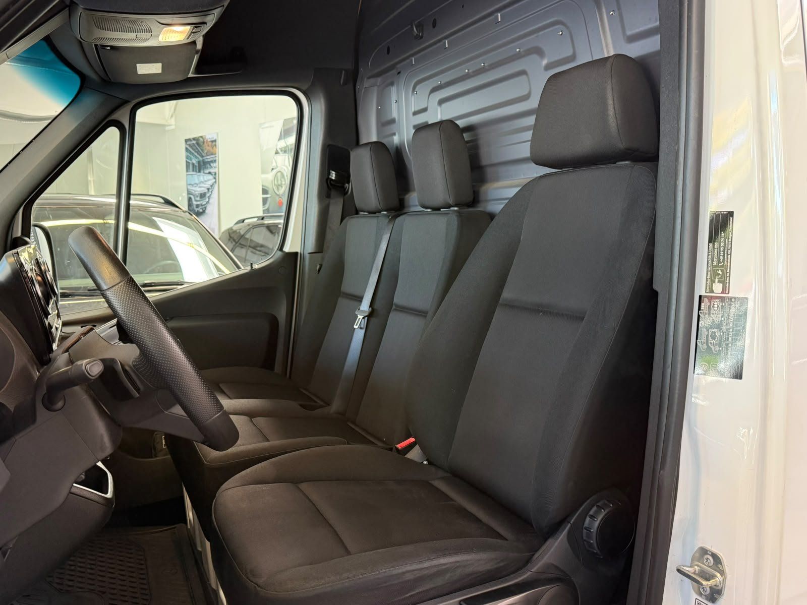 Fahrzeugabbildung Mercedes-Benz Sprinter 317 CDI Maxi lang L3H2 PRO LED 1AZustan