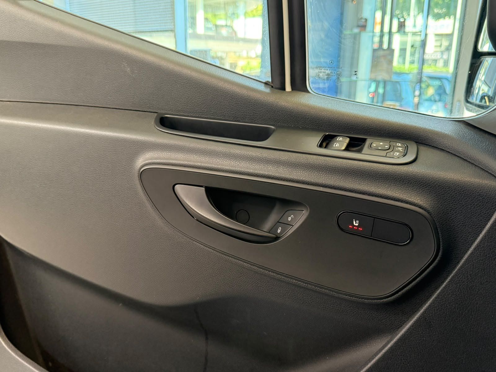 Fahrzeugabbildung Mercedes-Benz Sprinter 317 CDI Maxi lang L3H2 PRO LED 1AZustan