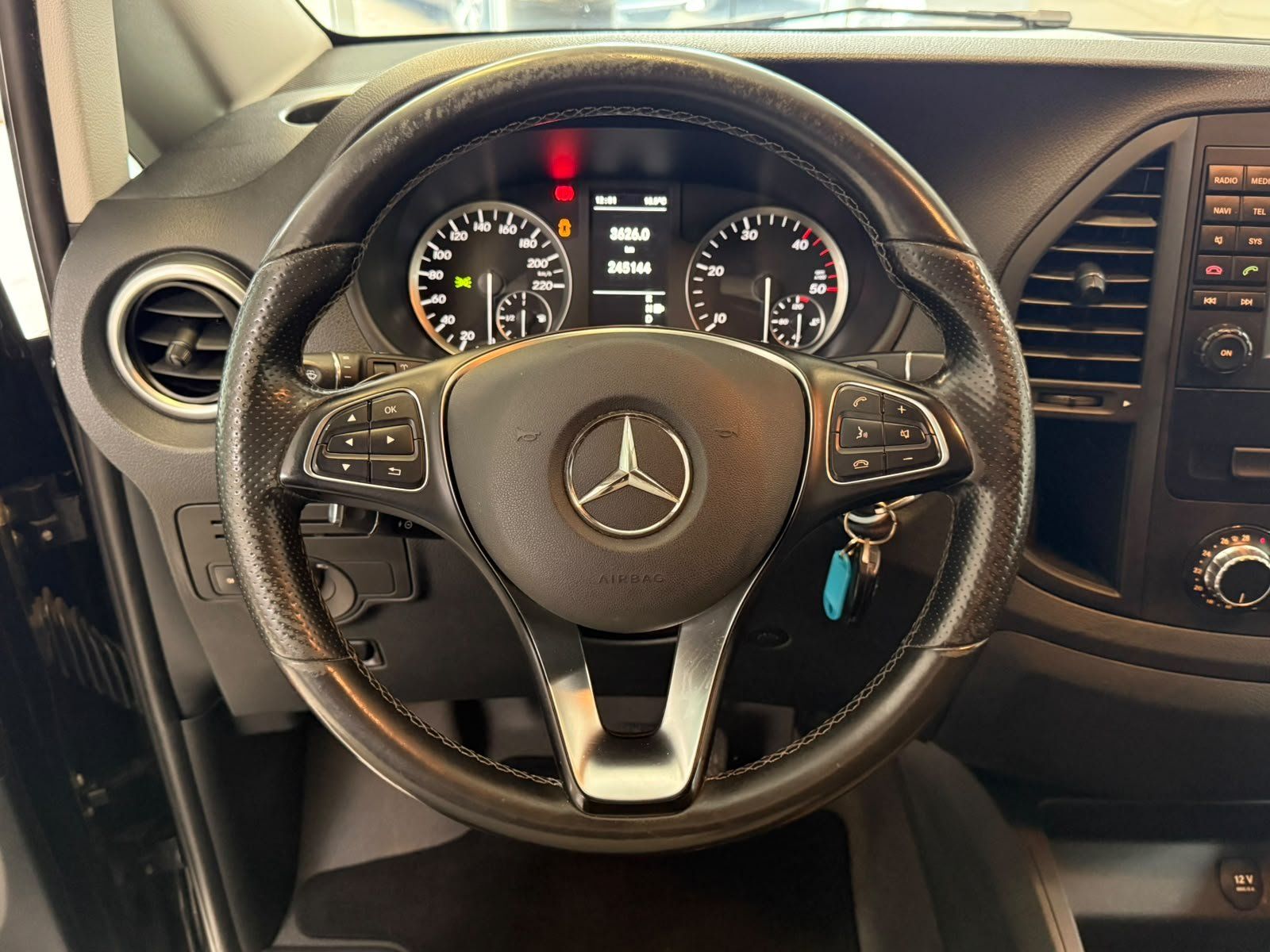 Fahrzeugabbildung Mercedes-Benz Vito Mixto 119 Scheckheft MB+LED+AHK+SHZ+KAMERA