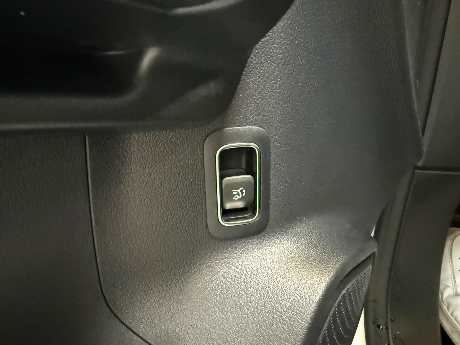 Fahrzeugabbildung Mercedes-Benz EQB 250+ AMG+DISTR+KAMERA+TOTW+FAP+CARPLAY+LED