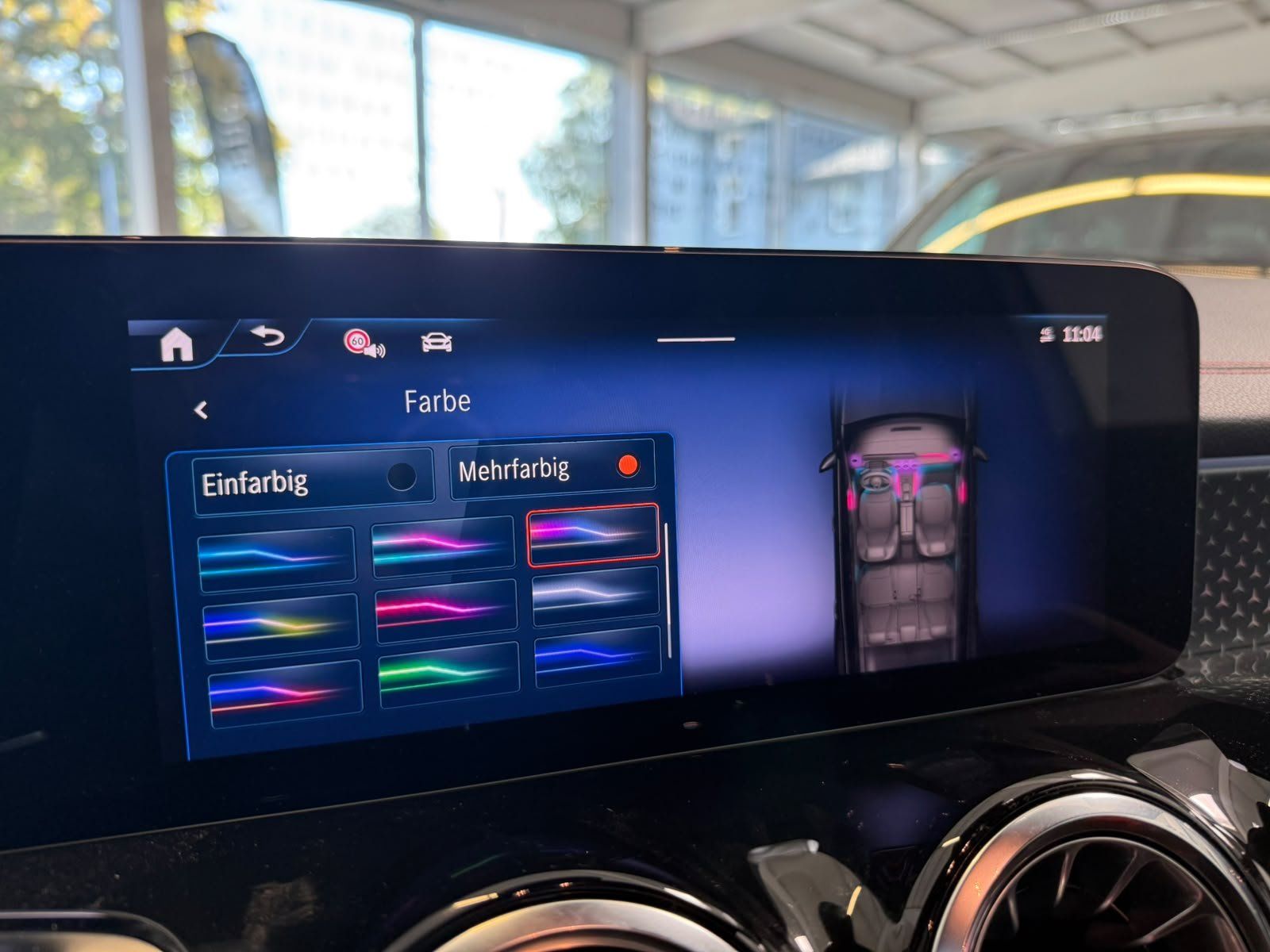Fahrzeugabbildung Mercedes-Benz EQB 250+ AMG+DISTR+KAMERA+TOTW+FAP+CARPLAY+LED