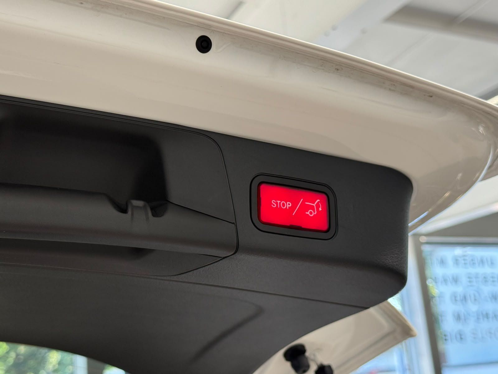 Fahrzeugabbildung Mercedes-Benz EQB 250+ AMG+DISTR+KAMERA+TOTW+FAP+CARPLAY+LED