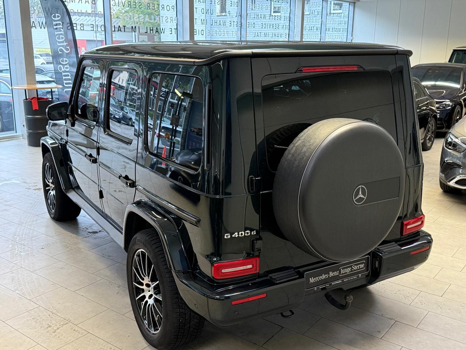Fahrzeugabbildung Mercedes-Benz G 400 d AMG 20"+AHK+MULTIBEAM+MEMORY+SHD+WSSHEIZ