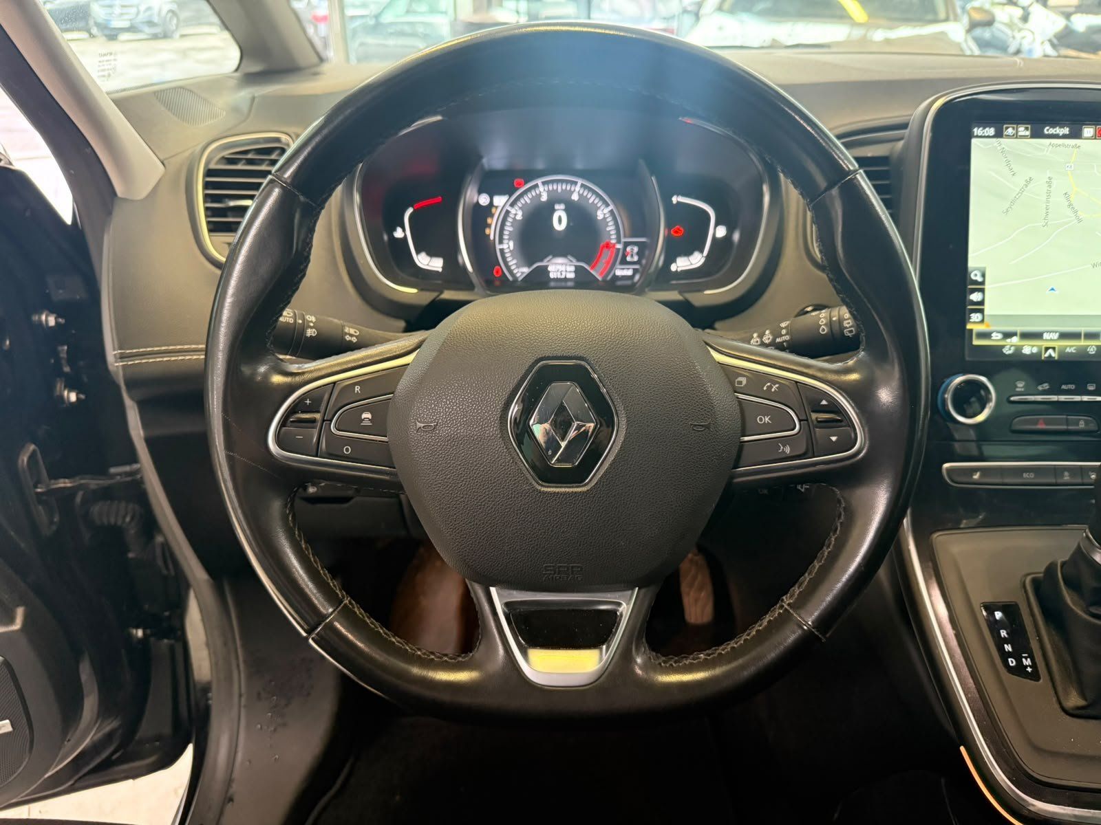 Fahrzeugabbildung Renault Grand Scenic IV 1.3 TCe 160 Grand BOSE-Edition