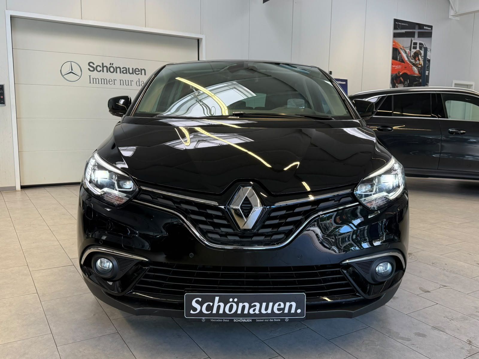 Fahrzeugabbildung Renault Grand Scenic IV 1.3 TCe 160 Grand BOSE-Edition