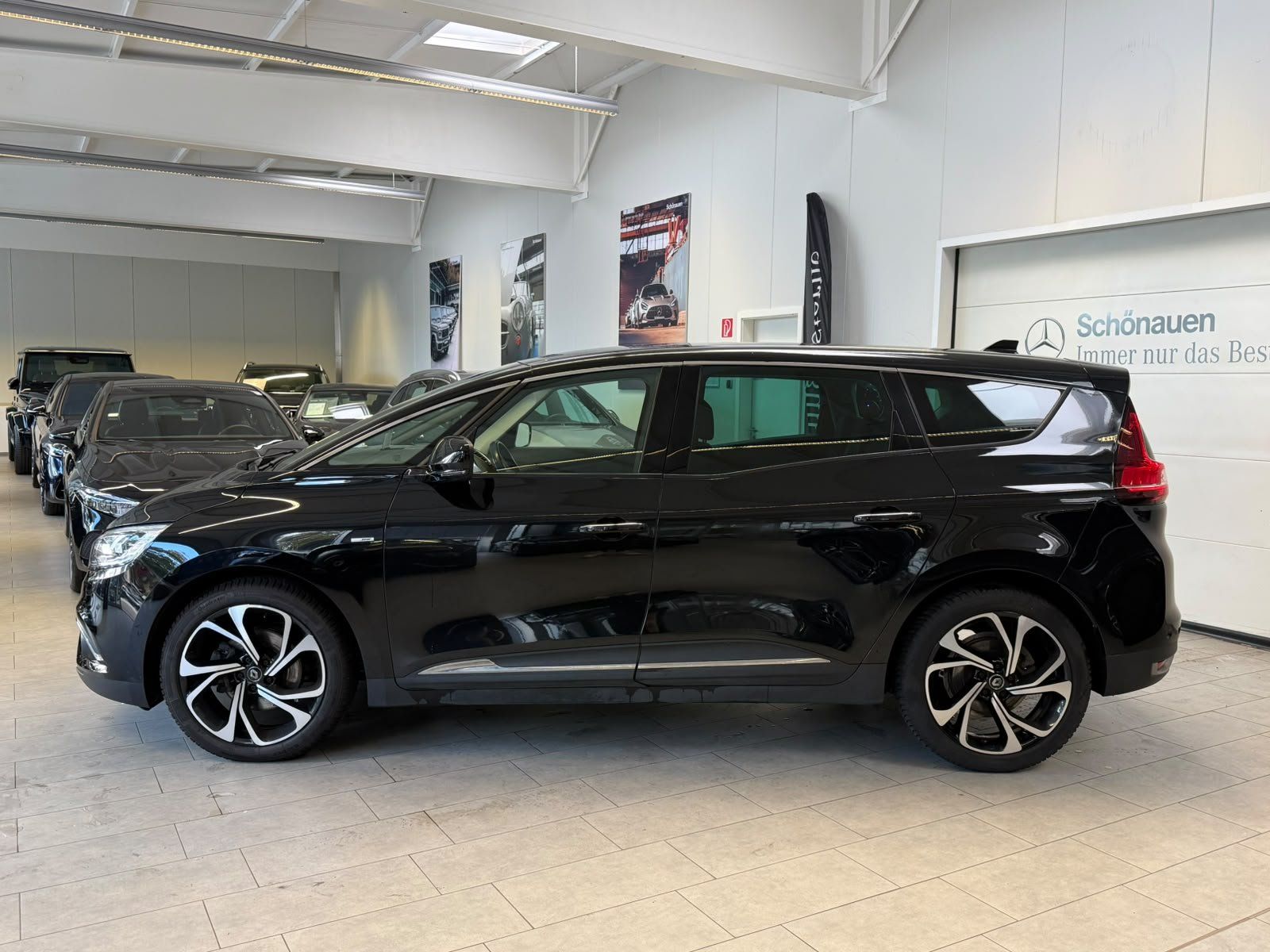 Fahrzeugabbildung Renault Grand Scenic IV 1.3 TCe 160 Grand BOSE-Edition